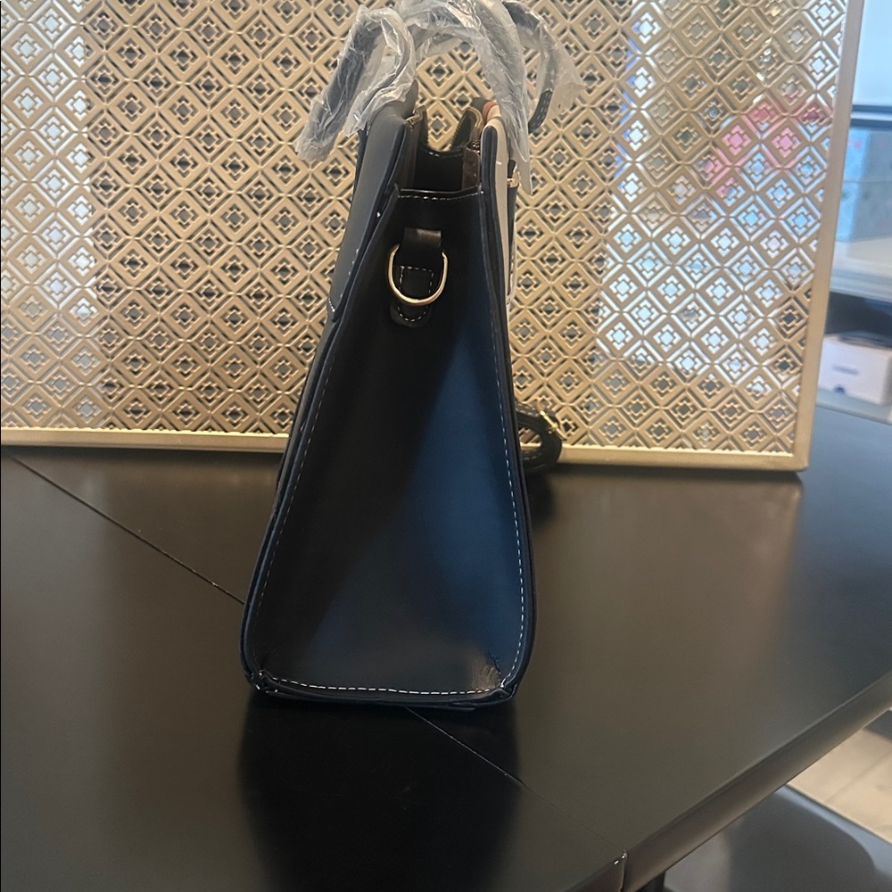 Vesasan Gaohn bag - Picture 8 of 8